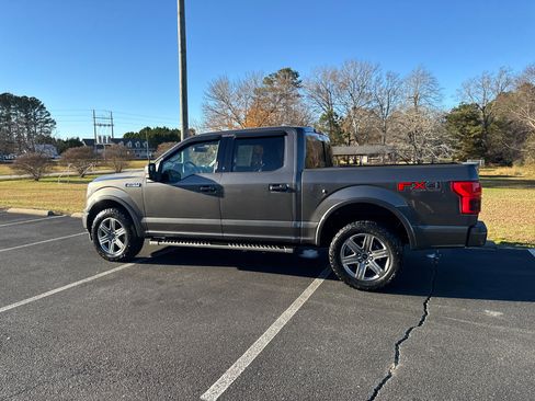 Used 2018 Ford F150 Lariat image 10