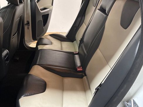 Used 2017 Volvo XC60 T5 Dynamic w/ Preferred Option Package image 24