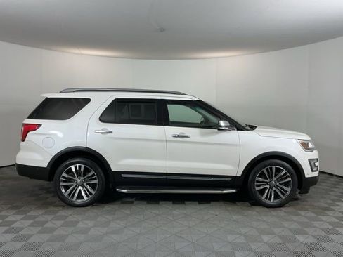 Used 2016 Ford Explorer Platinum image 4