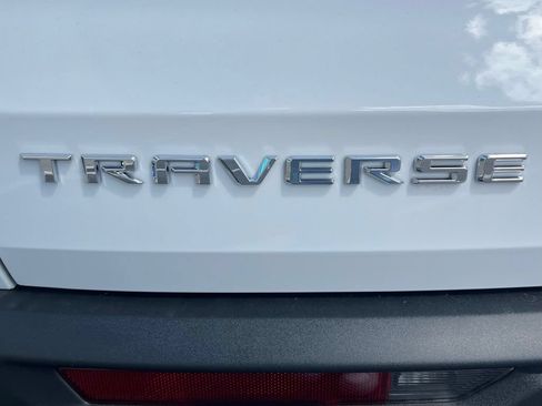 New 2027 Chevrolet Traverse LT FWD image 8