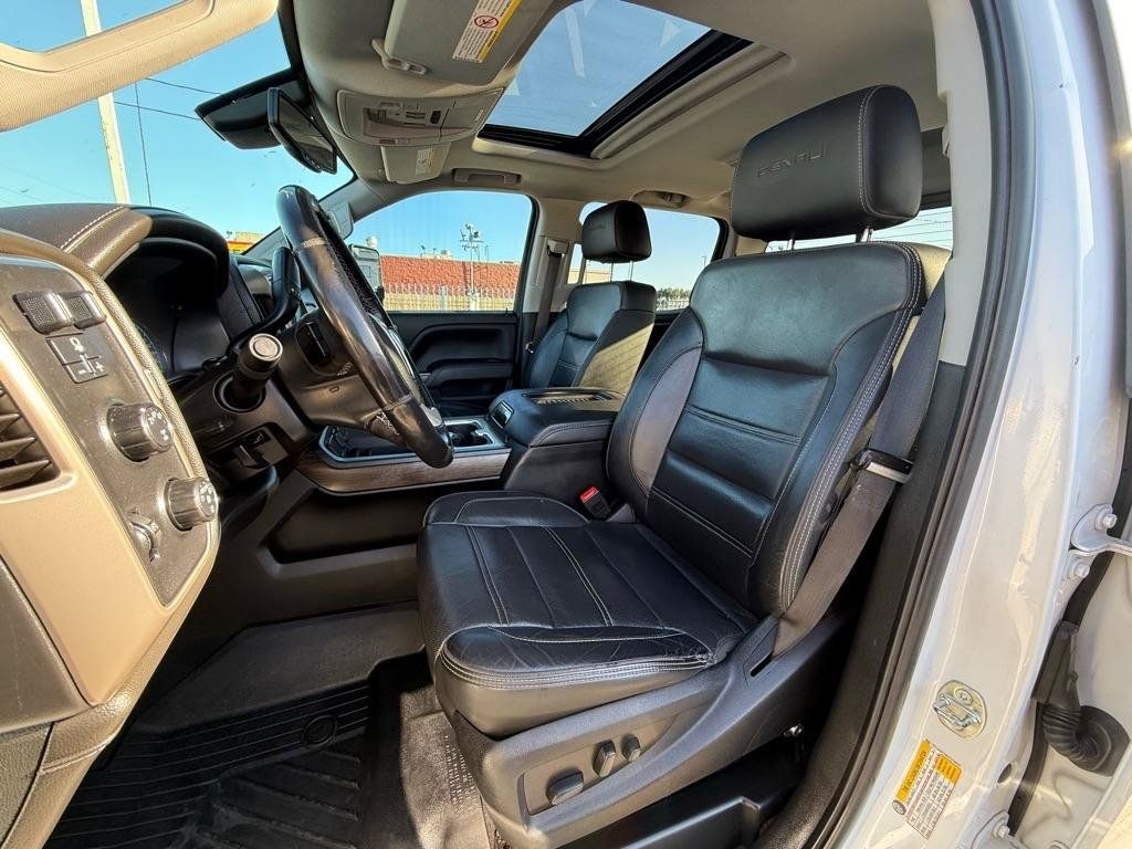 Used 2019 GMC Sierra 2500 Denali w/ Duramax Plus Package AWD/4WD image 10