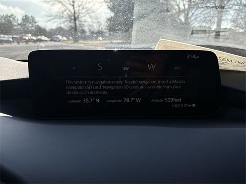 New 2026 MAZDA MAZDA3 Hatchback w/Premium Plus Pkg image 18