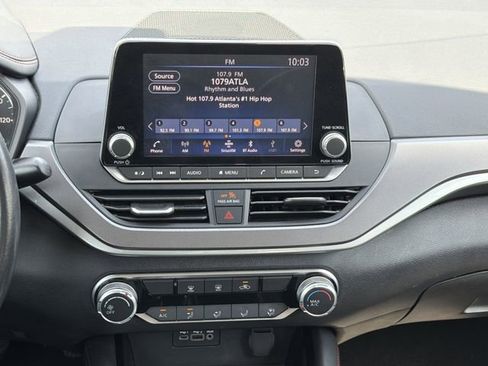 Used 2024 Nissan Altima 2.5 SR FWD image 5
