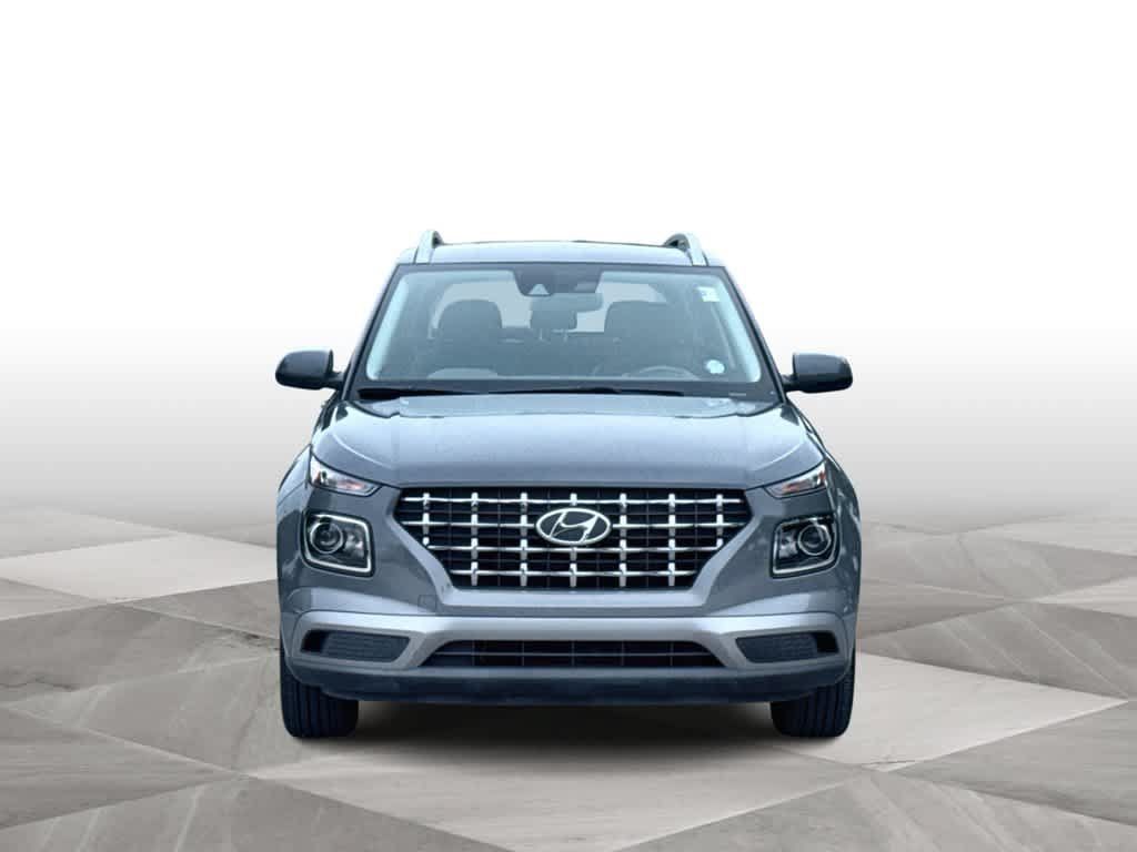 Used 2021 Hyundai Venue SEL FWD image 3