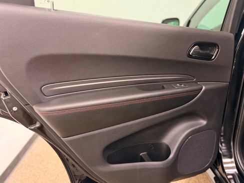 Used 2025 Dodge Durango GT AWD/4WD image 23