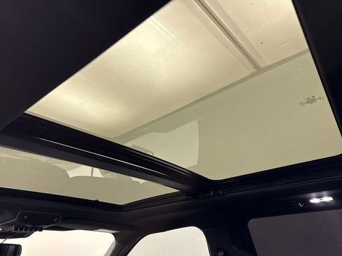 Used 2019 Ford F150 Raptor w/ Equipment Group 802A Luxury image 12