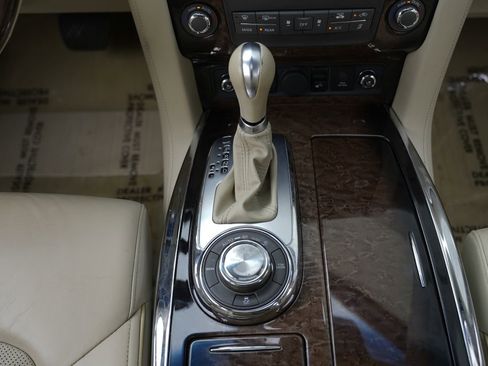 Used 2012 INFINITI QX56 4WD w/ Deluxe Touring Pkg image 46