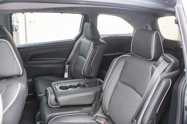 Used 2024 Honda Odyssey Elite image 23