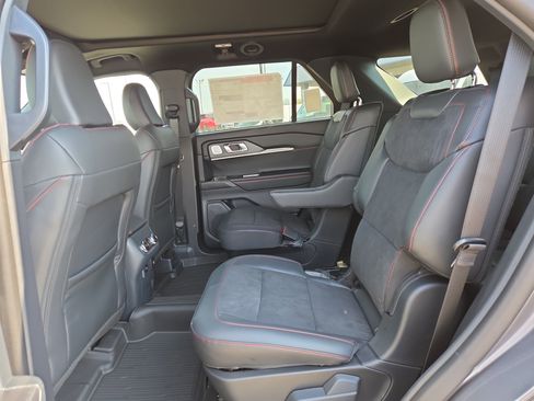 New 2026 Ford Explorer ST image 7