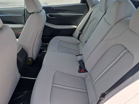 Certified 2025 Hyundai Sonata SE image 11