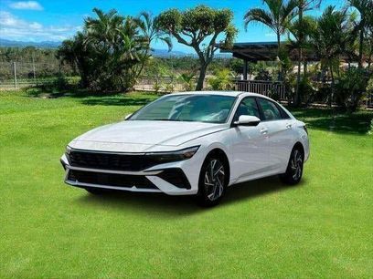 New 2025 Hyundai Elantra Limited