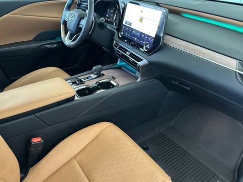 Certified 2025 Lexus RX 350 AWD/4WD image 33