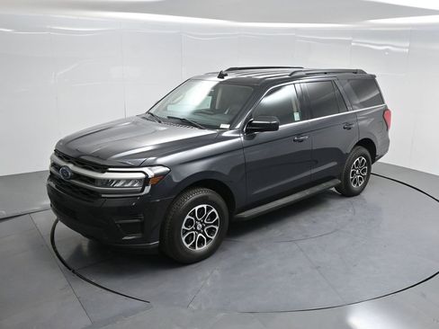 Used 2024 Ford Expedition XLT image 57