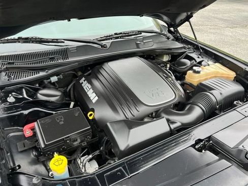 Used 2016 Dodge Challenger R/T w/ Driver Convenience Group RWD image 34