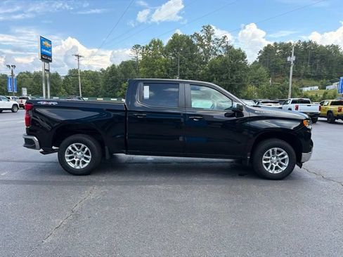 Used 2023 Chevrolet Silverado 1500 LT AWD/4WD image 13