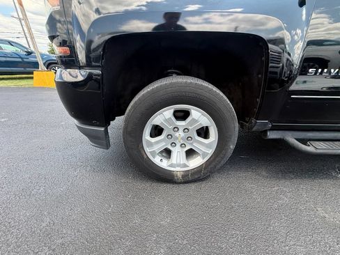 Used 2017 Chevrolet Silverado 1500 LT w/ All Star Edition AWD/4WD image 10