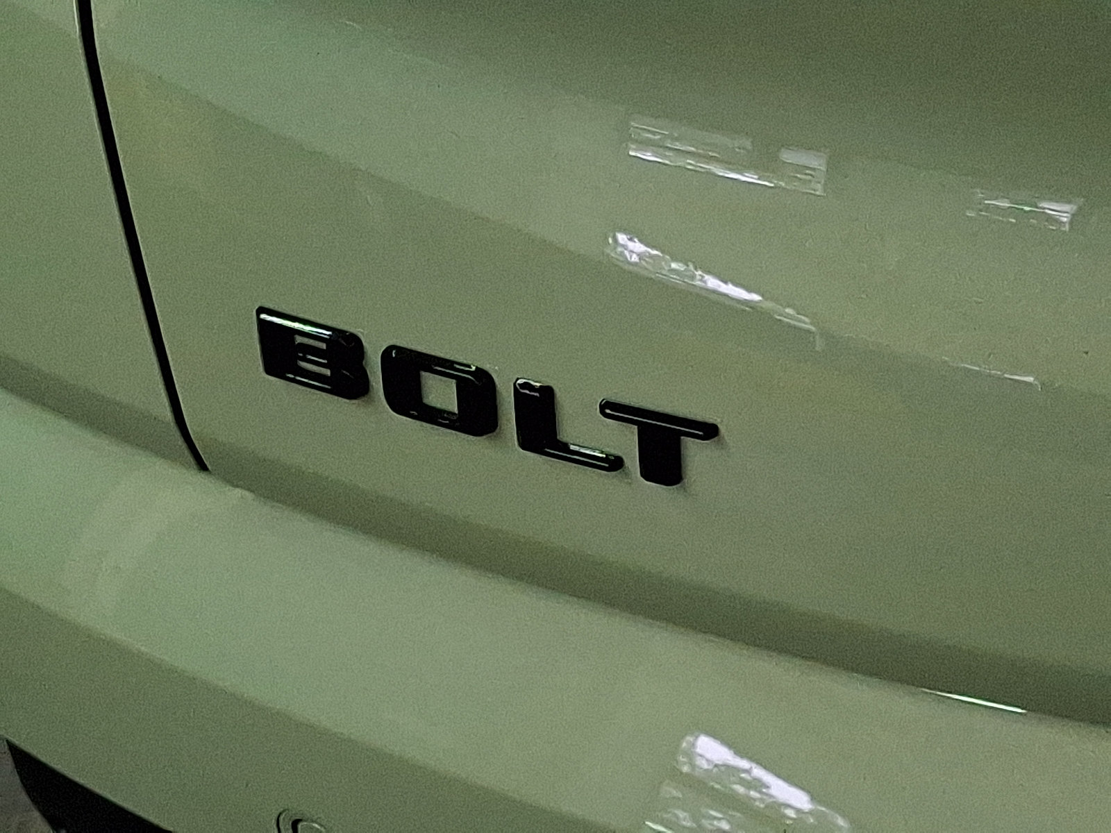 New 2027 Chevrolet Bolt LT w/ Comfort Package FWD image 6