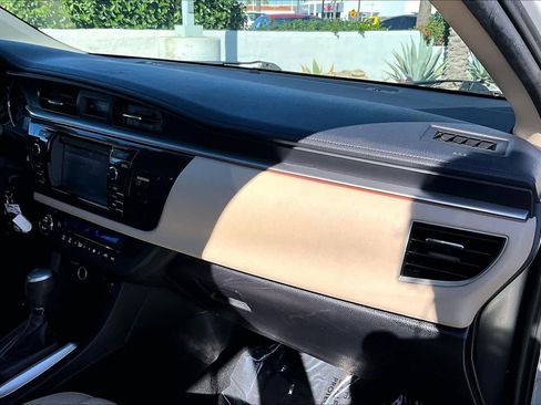 Used 2014 Toyota Corolla L image 18