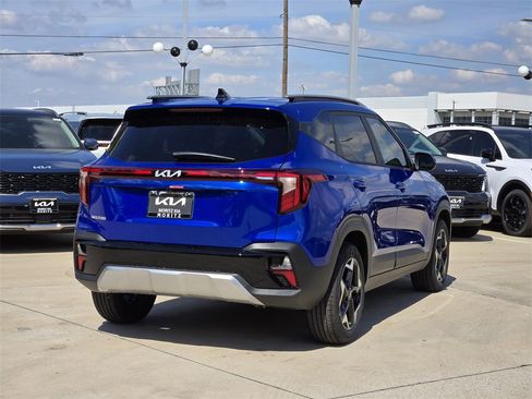 New 2026 Kia Seltos S image 4