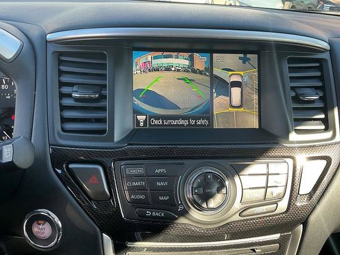 Certified 2020 Nissan Pathfinder SL image 17