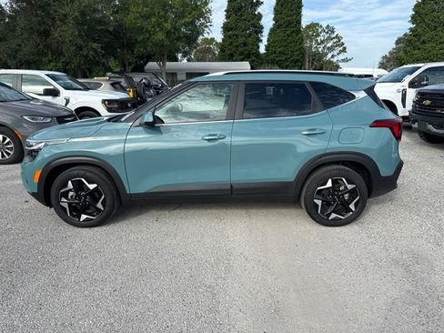 Used 2025 Kia Seltos EX w/ EX Sunroof Package FWD image 9