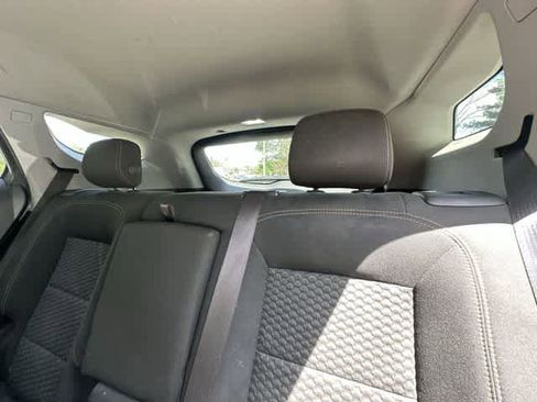 Used 2018 GMC Terrain SLE w/ Driver Convenience Package AWD/4WD image 16