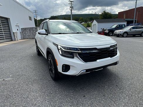 Used 2024 Kia Seltos SX AWD/4WD image 2