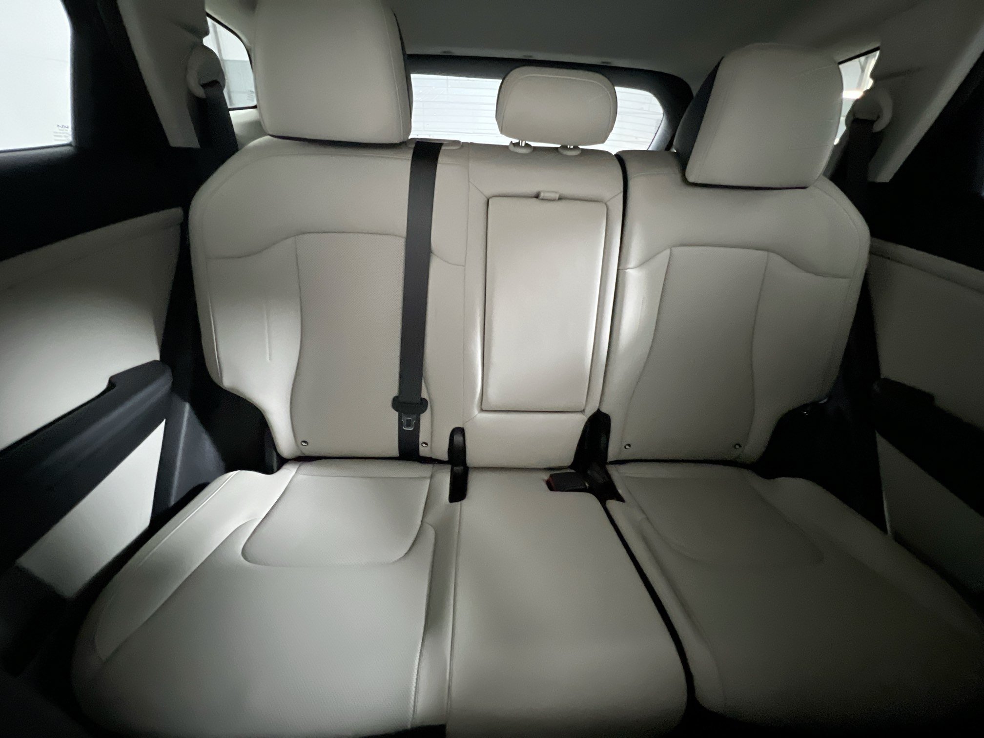 Used 2025 Kia Sportage EX w/ Premium Package FWD image 33