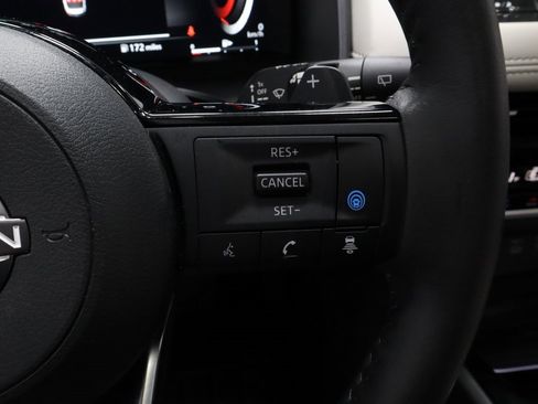 Certified 2024 Nissan Rogue SL w/ SL Premium Package image 30