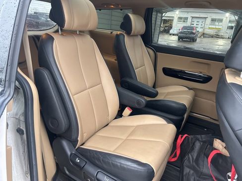 Certified 2018 Kia Sedona SX Limited w/ SX Limited Prestige Package image 17