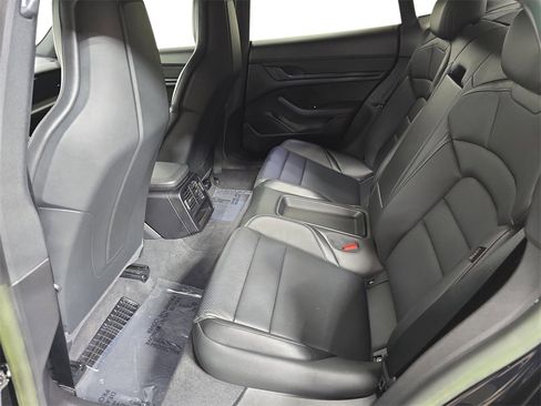 Used 2023 Porsche Taycan image 24
