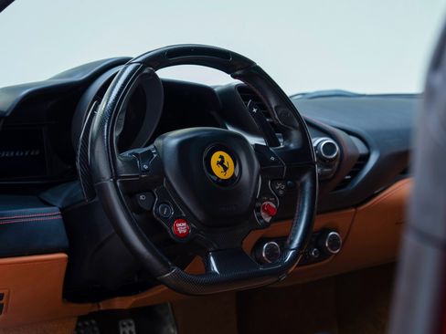 Used 2016 Ferrari 488 GTB RWD image 51