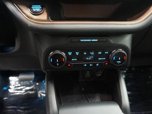 Used 2023 Ford Bronco Sport Outer Banks w/ Tech Package AWD/4WD image 11