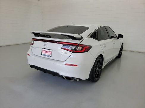 Used 2024 Honda Civic Sport Touring image 5