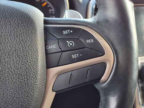 Used 2014 Jeep Grand Cherokee Limited w/ Trailer Tow Group IV image 20