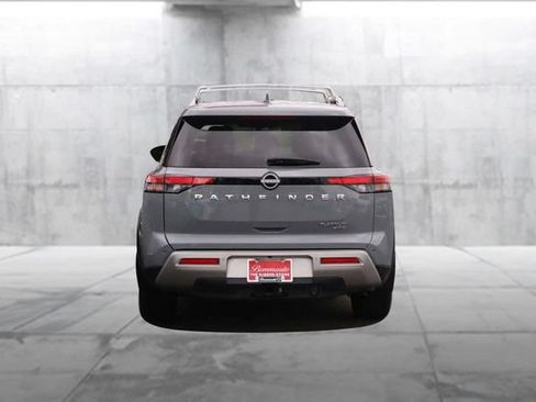 Certified 2025 Nissan Pathfinder Platinum AWD/4WD image 6
