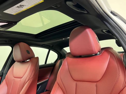 Used 2025 BMW 330i xDrive Sedan w/ Premium Package AWD/4WD image 23