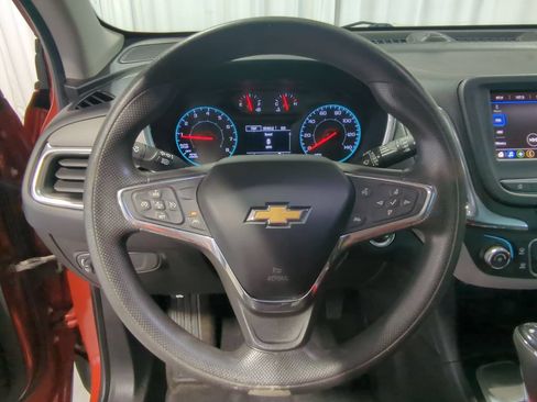 Used 2020 Chevrolet Equinox LS FWD image 27