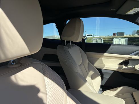 Certified 2026 BMW 430i xDrive Coupe w/ Premium Package image 35