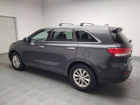 Used 2016 Kia Sorento FWD w/ LX Convenience Package image 3