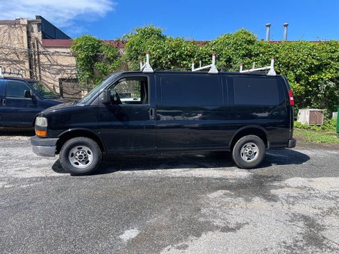 Used 2014 GMC Savana 2500 image 13