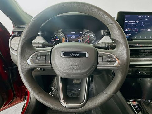 Certified 2025 Jeep Compass Sport image 11