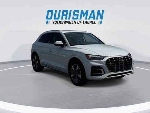 Used 2024 Audi Q5 2.0T Premium AWD/4WD image 2