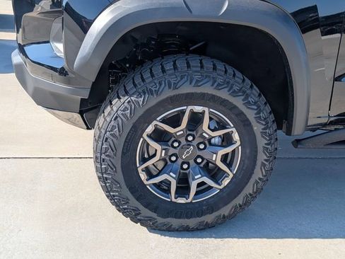 New 2026 Chevrolet Colorado ZR2 AWD/4WD image 4