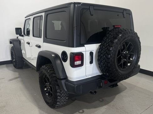 Used 2025 Jeep Wrangler Unlimited Sport AWD/4WD image 40