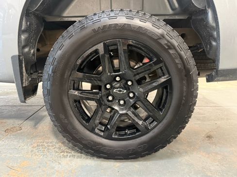 Certified 2025 Chevrolet Silverado 1500 RST w/ Convenience Package II image 9