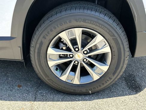 New 2026 Chevrolet Equinox LT w/ LPO, Floor Liner Package FWD image 12