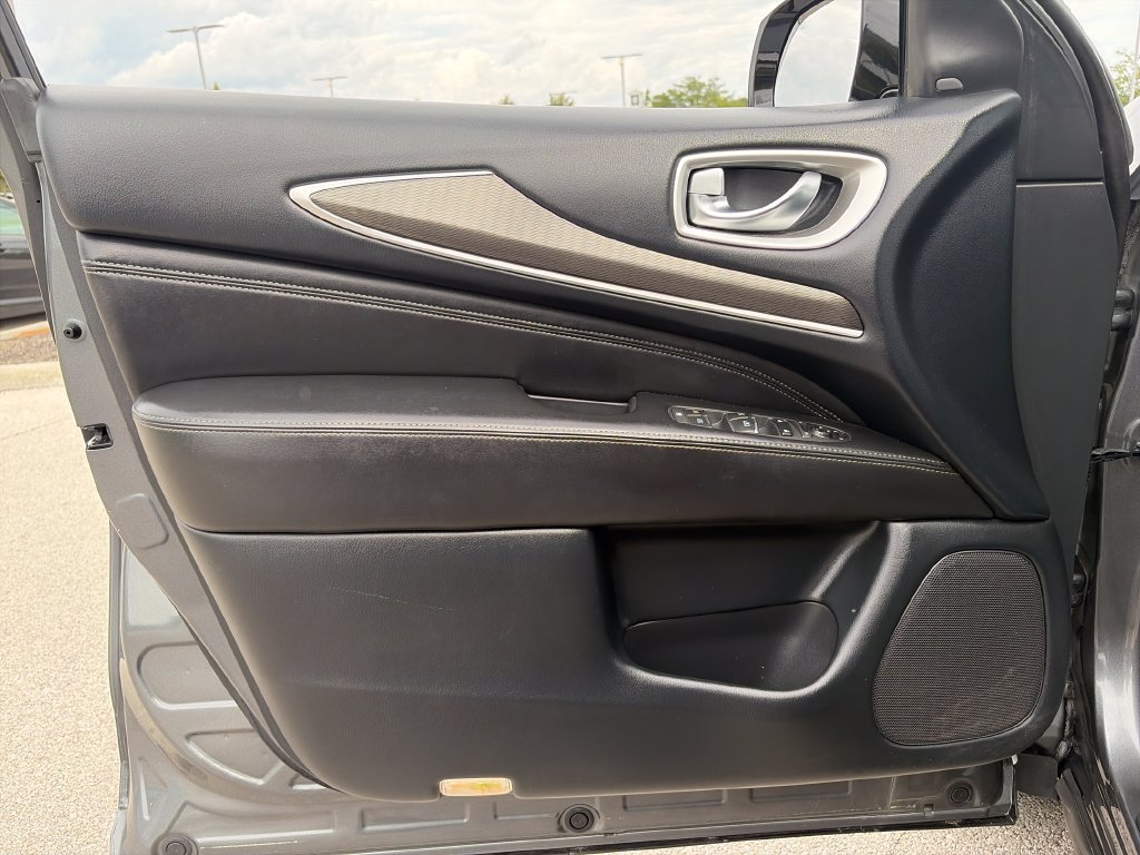 Used 2019 INFINITI QX60 Pure AWD/4WD image 14