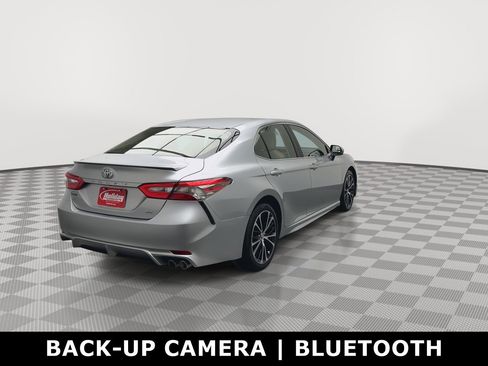 Used 2018 Toyota Camry SE image 31