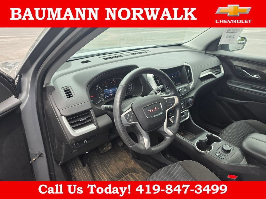 Used 2024 GMC Terrain SLE w/ Driver Convenience Package FWD image 21